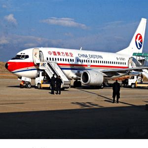 营口兰旗空运航空快运业稳步发展的原因是什么？